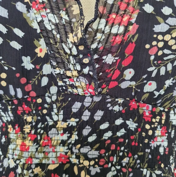 Jay Jay's Dark Floral Dress - Picture 8 of 13